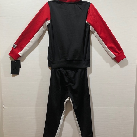 Jordan, Boys 2 Piece Sweat Suit Set, Various Sizes - Picture 6 of 16